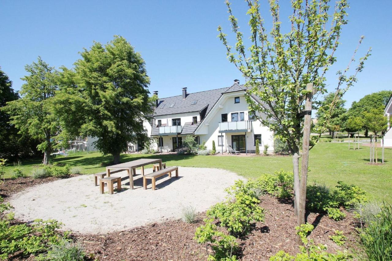 Strandnahe Fewo Mit Terrasse, Gratis Nutzung Vom Ahoi Erlebnisbad Und Sauna In Sellin - Rex Rugia Fewo 11-3 Lobbe Exterior photo